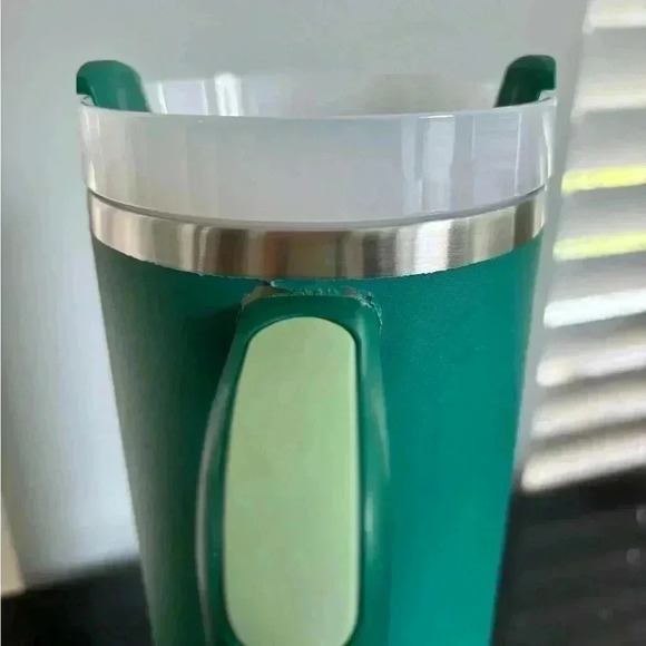 Stanley (40oz) - Picture 4 of 5